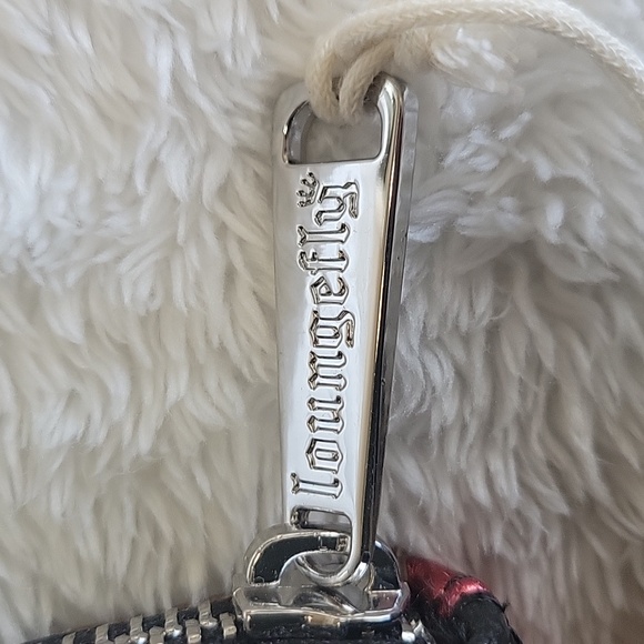 NWT- Loungefly Marvel Deadpool Wallet. - Picture 3 of 8